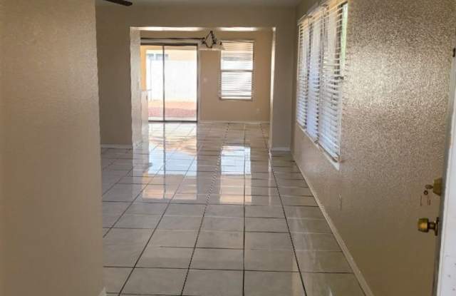 7934 W. Mission Ln. Gallery 2