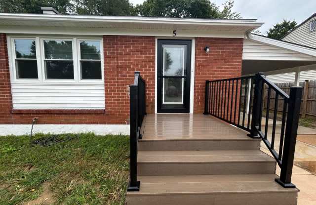 Welcome to 5 Adrian Ct! Gallery 3