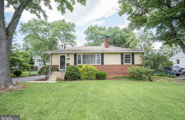 6800 DEAN DRIVE - 6800 Dean Drive, McLean, VA 22101
