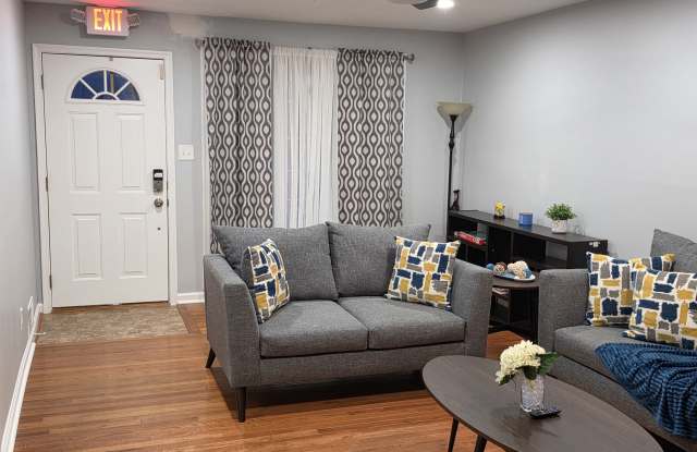 2804 Bellbrook Street - Room 1 Gallery 1