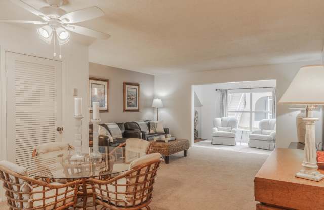 1057 Small Court Gallery 3
