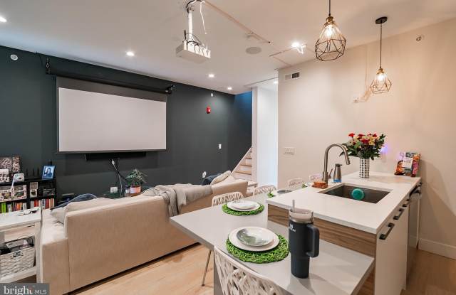 1612 GERMANTOWN Avenue unit: 3 photos photos