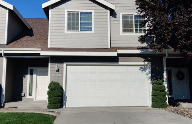 2323 Hood Ave - 2323 Hood Avenue, Richland, WA 99354