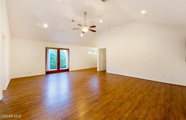 21621 Heather Lee Lane Gallery 2