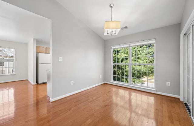 597 Cawley DriveUnit 3B Gallery 4