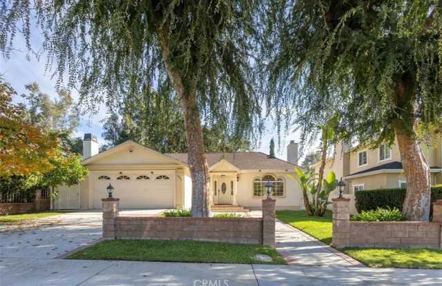 4926 Crown Avenue photos photos