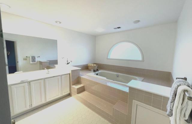 6319 CHAUCER VIEW Circle Gallery 4