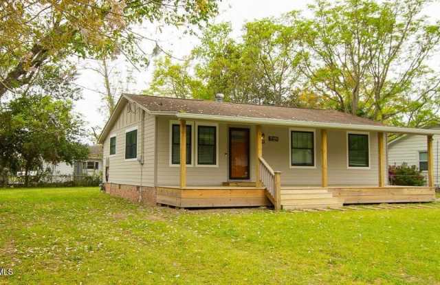 721 17th Street - 721 17th Street, Port Royal, SC 29935