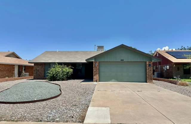 3 Bdrm/2 Bath Home w/Refrigerated Air Close to Holloman photos photos