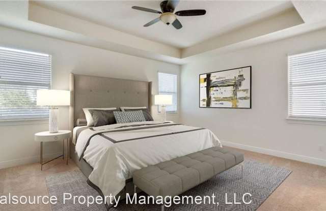 11684 Hampstead St Orange Gallery 4