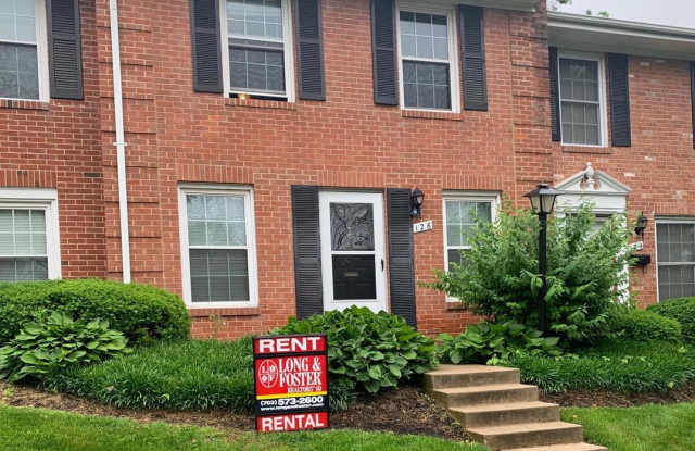 126 N BAYLOR DR - 126 North Baylor Drive, Sterling, VA 20164