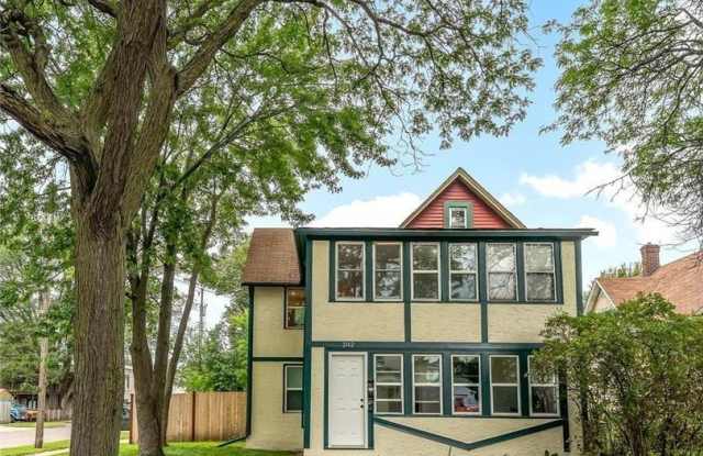2302 6th Street NE photos photos