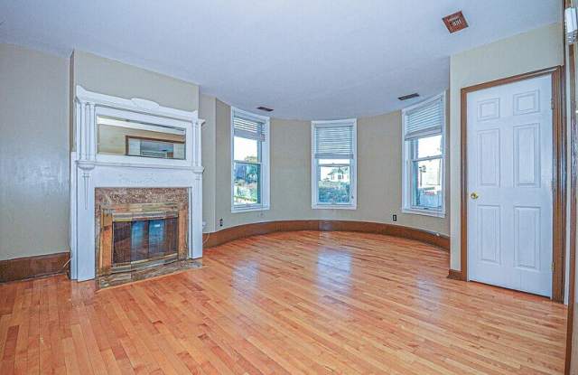 5 State St APT Gallery 2
