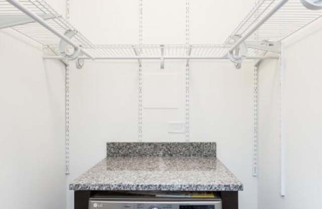 433 West Belden Avenue Gallery 2