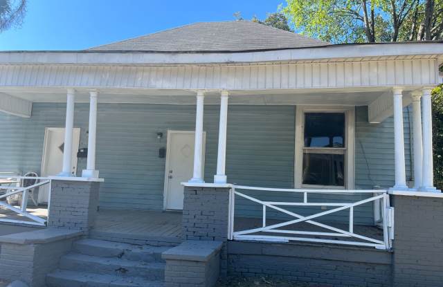 **ON HOLD**2 bedroom / 1 bathroom Duplex in Columbus, GA 31904*** photos photos