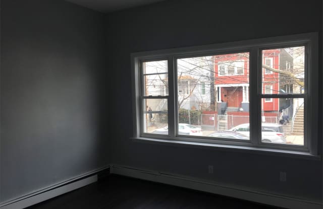 47 Stevens Avenue - 1 Gallery 4