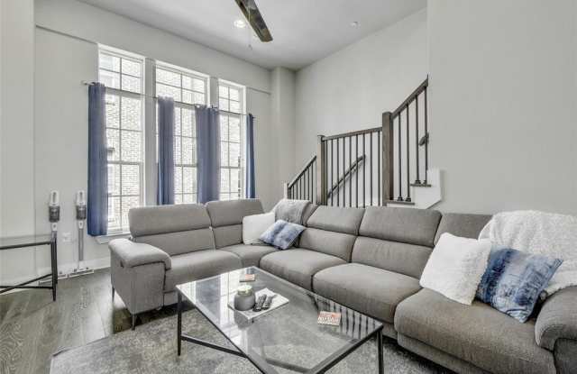 1411  Town Creek DR Gallery 4
