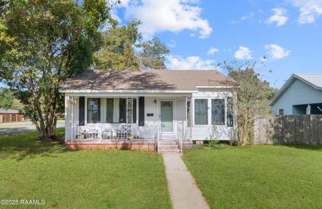 501 Daspit Street photos photos