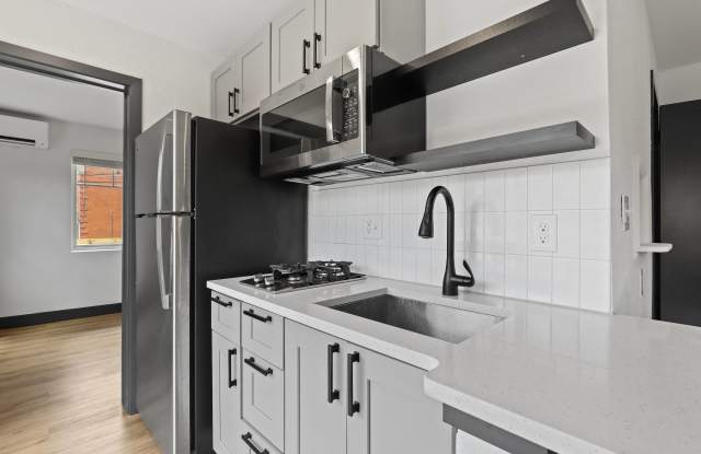2751 W 28th Avenue photos photos