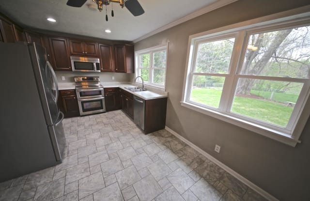 3801 West Woodyard Road photos photos