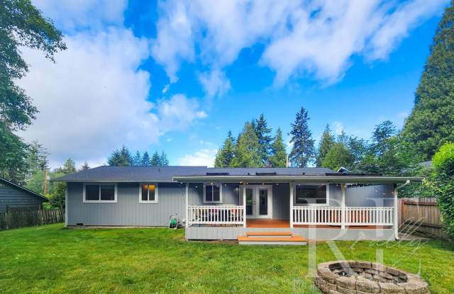 Rambler with Fantastic Covered Deck & Community Pool Gallery 1