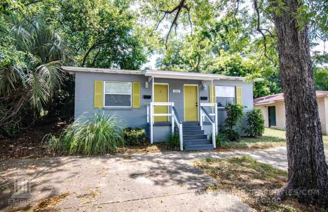 Great Duplex Just South of Downtown - 1446 Hudson Street, Tallahassee, FL 32301
