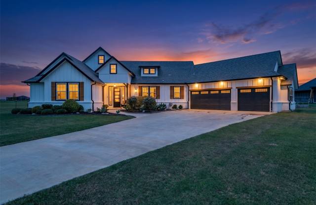 128 Chambers Creek Trail Gallery 1