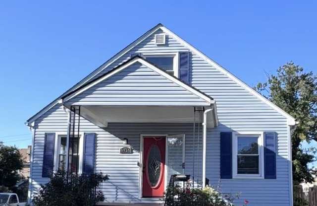 6716 DANVILLE Avenue Gallery 1