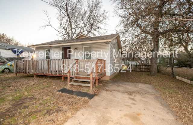 2 Bed | 1 Bath East Tulsa with Spacious Back yard! photos photos