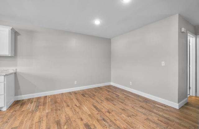 Beautiful Duplex in Jackson Gallery 3