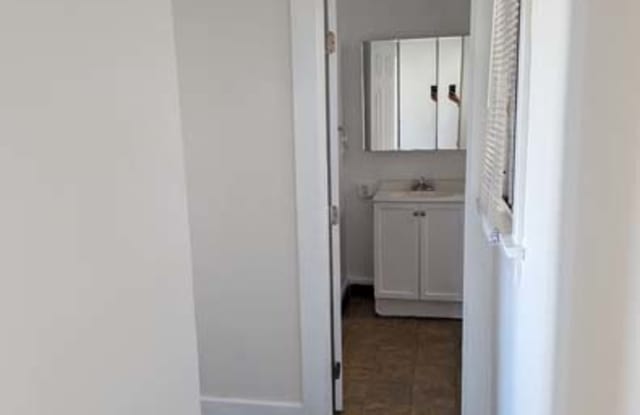 1298 Queen Anne Pl Gallery 2