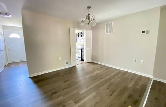 11370 CROMWELL Court Gallery 3