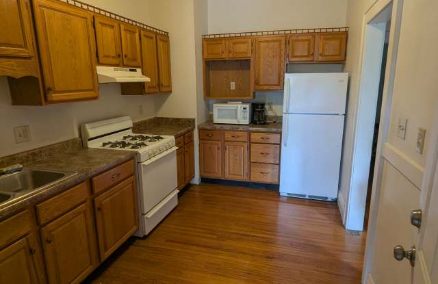 1019 North Farmington Road Gallery 3