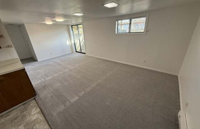 911 East Iowa Avenue - 3 - 911 East Iowa Avenue, Chelan, WA 98816