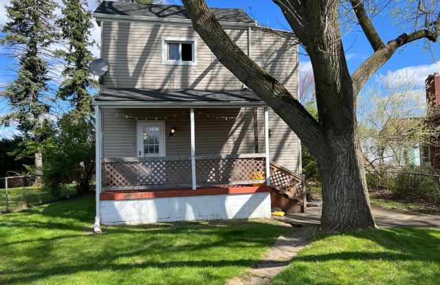 3BR Retreat Minutes from The Waterfront Shopping & Dining photos photos