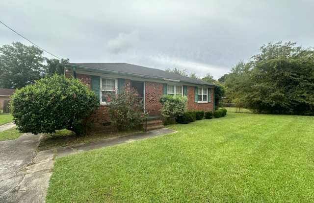 706 Beech St. - 706 Beech Avenue, Kinston, NC 28501