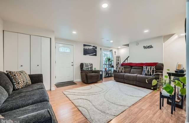 9 FOX RUN COURT Gallery 2