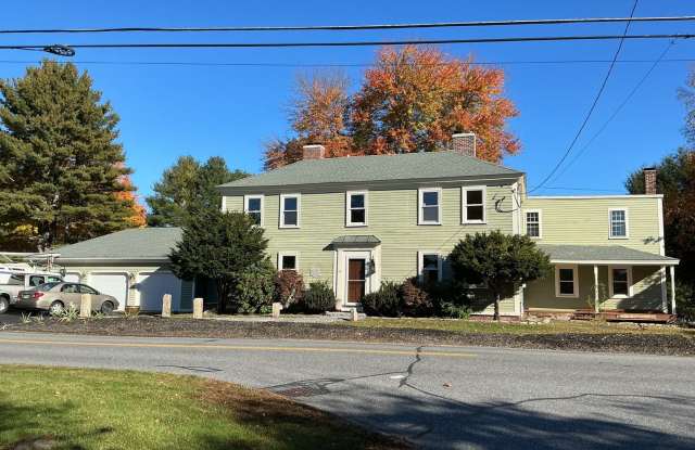 Spacious 5BR House in Sudbury Gallery 1