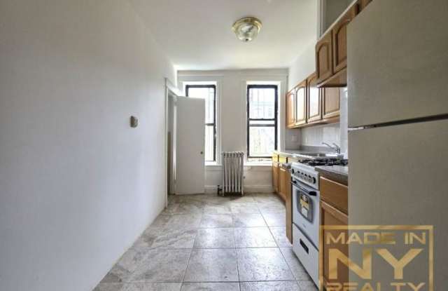 86-04 96th St photos photos