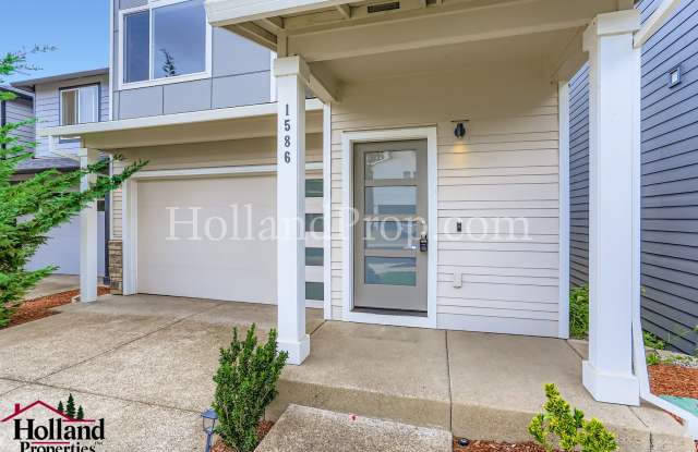 ** New Lowered price $2995 ** Stunning 5-Bedroom, with Pergola! Move in special $300 off first month rent*** 1 Application in process as of 12/28 photos photos