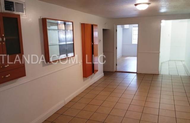 1359 Holly Lane Northeast Gallery 3