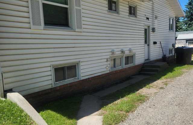 115 West Grant Street - 2 photos photos