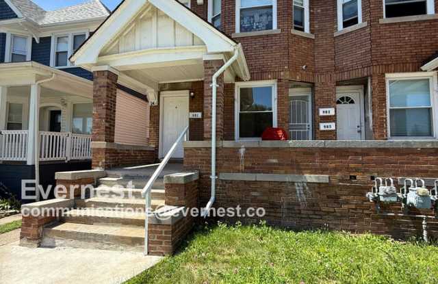 981 East Grand Boulevard photos photos