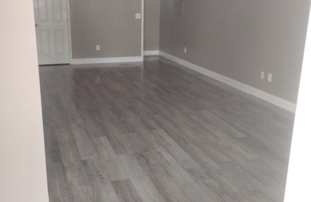 1611 Chinquapin Grove Road photos photos