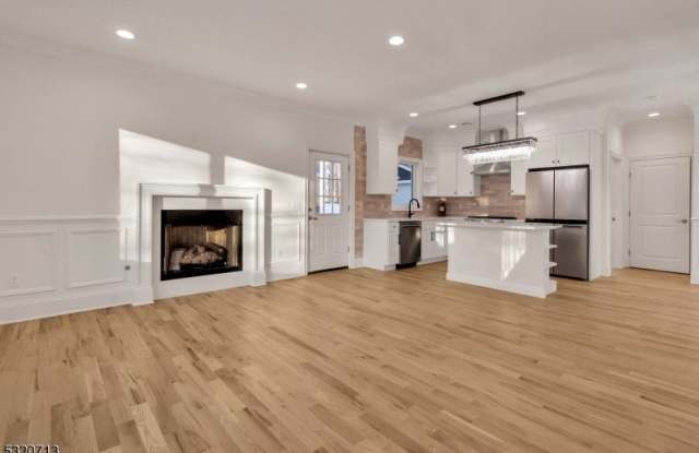 31 Arden Rd - 31 Arden Road, Livingston, NJ 07039
