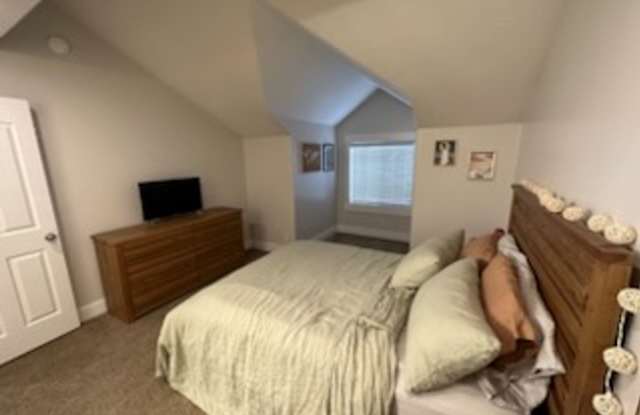 Come take a look at this beautiful townhome - 1223 West 1295 South Street, Orem, UT 84058