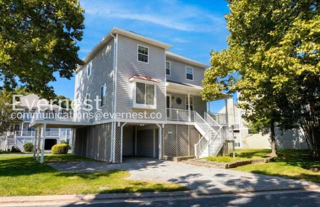 223 Mariners Point Drive Gallery 2