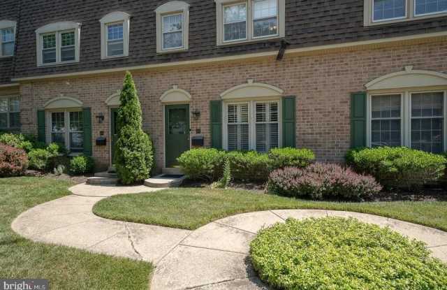 207 BLOOMINGDALE AVENUE photos photos