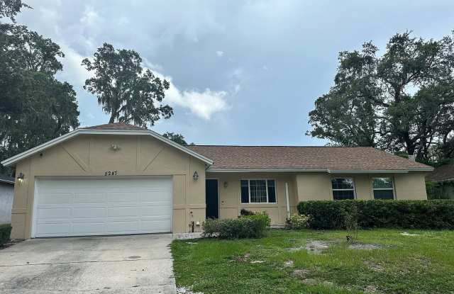 For Rent: Orlando, FL 3 Bed + Office | 2 Bath Home with Garage, Spacious Backyard  Screened Patio! photos photos