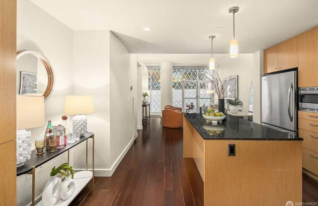 909 5th Avenue photos photos